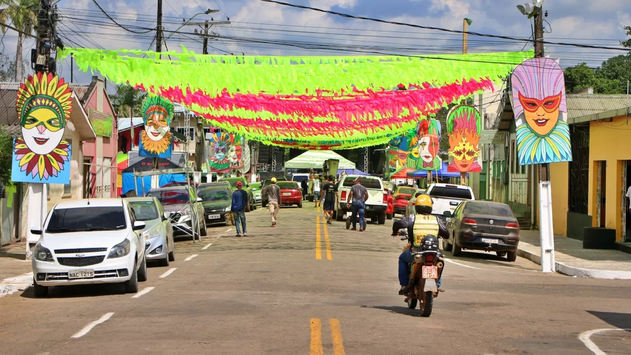 Em Brasil Ia Mil Pessoas S O Esperadas Por Noite No Carnavale