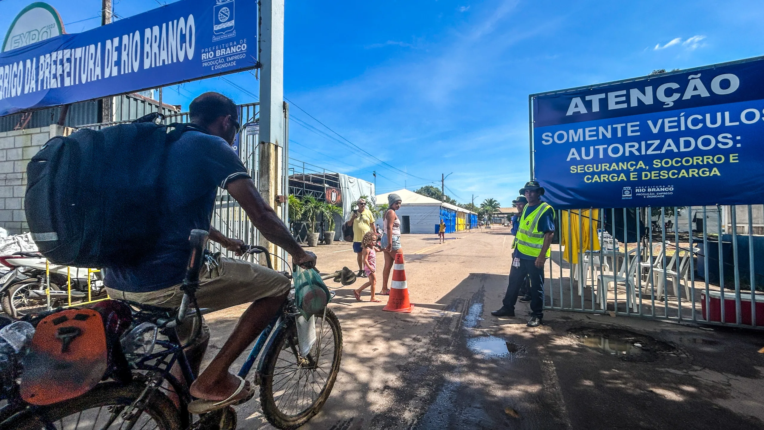 Mais de 80 famílias já abandonaram abrigo e Defesa Civil alerta para