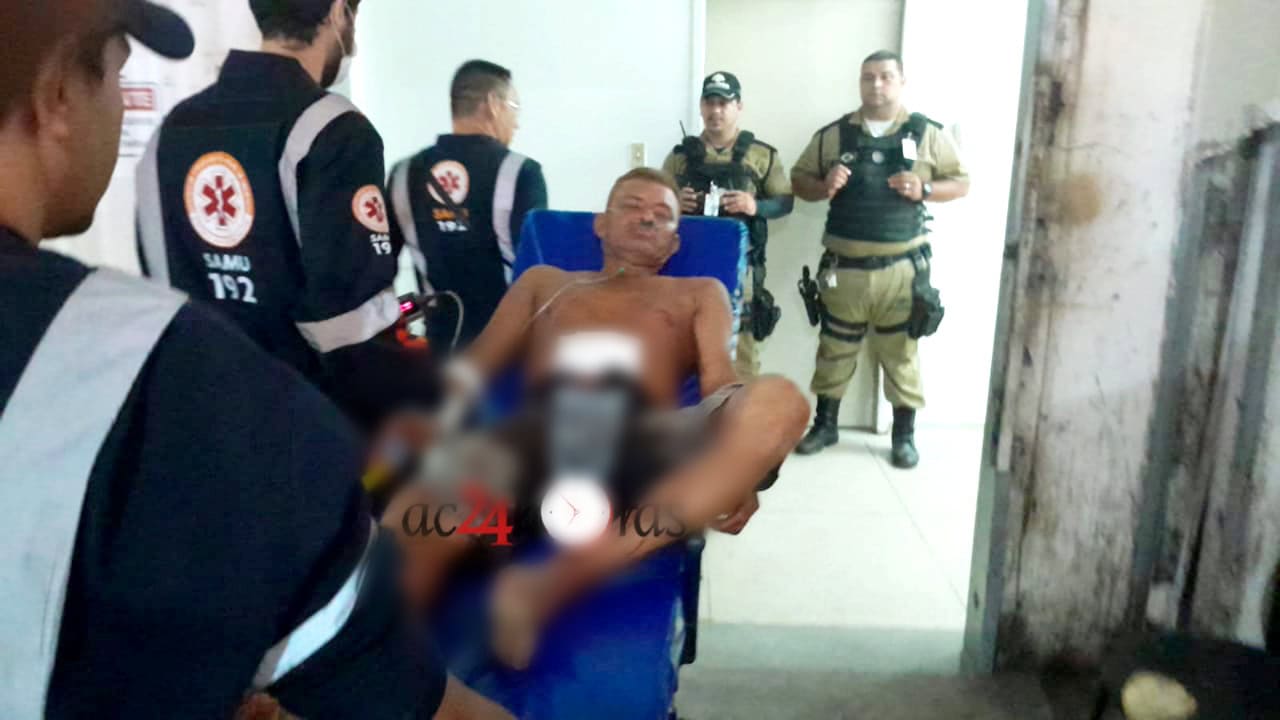 Homem é abordado por criminosos e ferido a golpes de faca no bairro