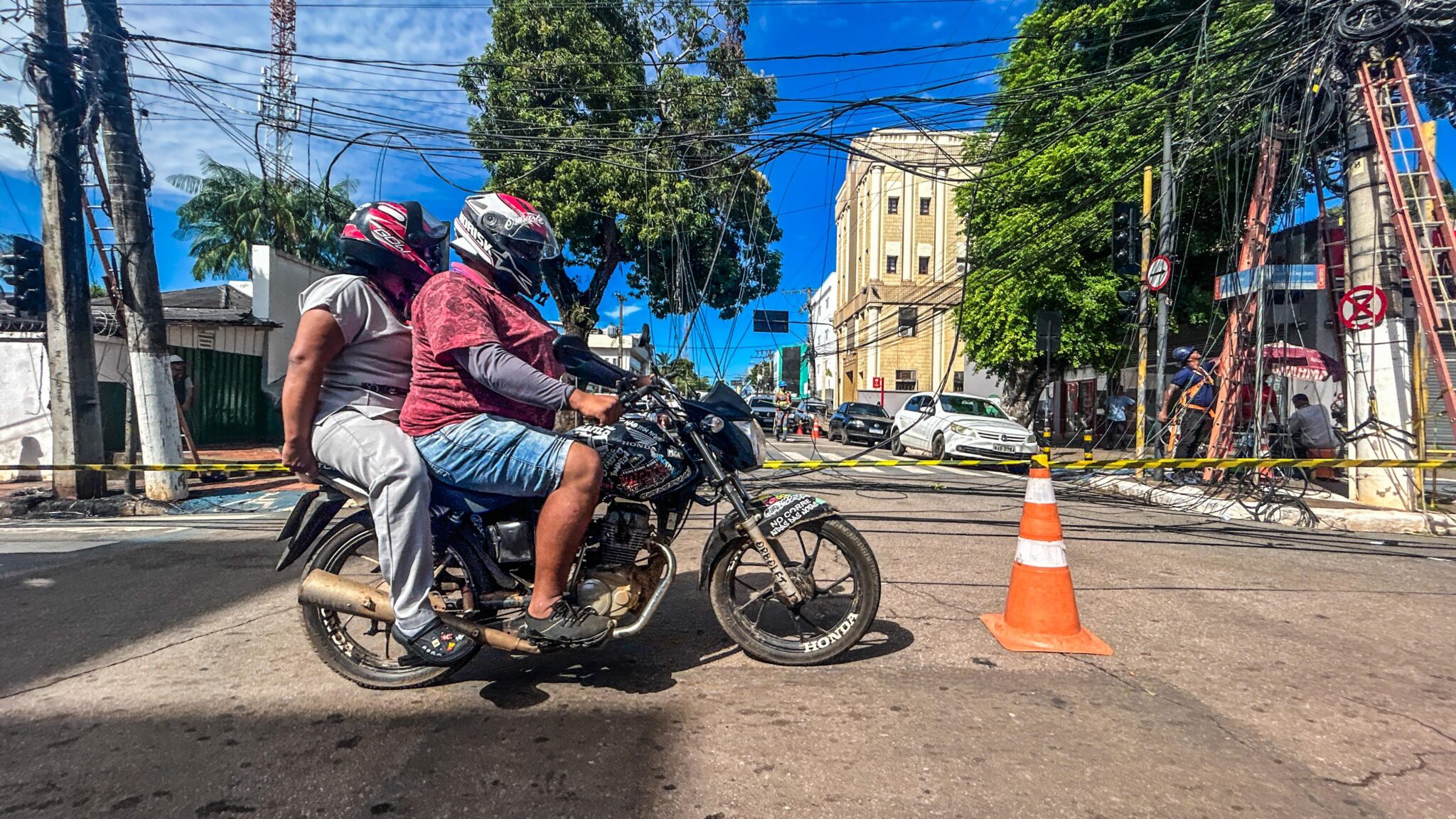 Furto De Fios Causa Curto Circuito Deixa Pr Dios Sem Internet E Gera