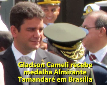 Gladson Cameli recebe medalha Almirante Tamandaré em Brasília