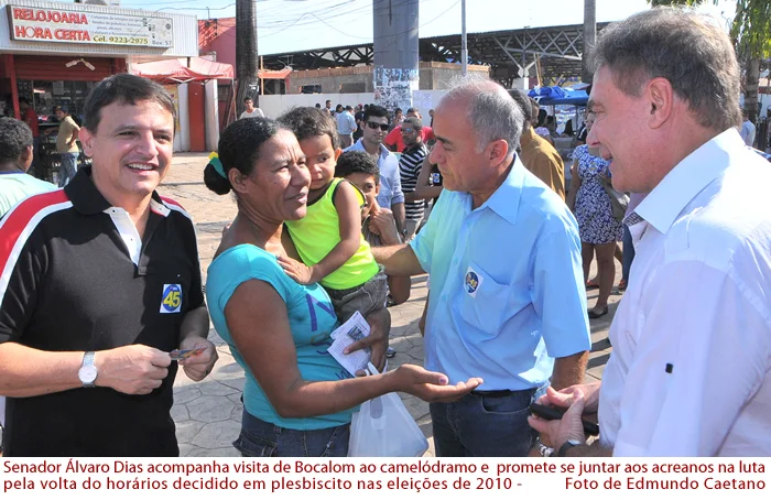 Álvaro Dias acompanha Bocalom em visita ao camelódromo e promete lutar pela volta do antigo horário do Acre