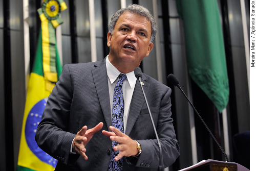 Petecão defende derrubada de veto à garantia de recursos para defensorias públicas