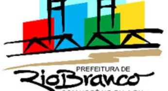 Centenas de pessoas participam da solenidade de lançamento do Shopping Popular de Rio Branco