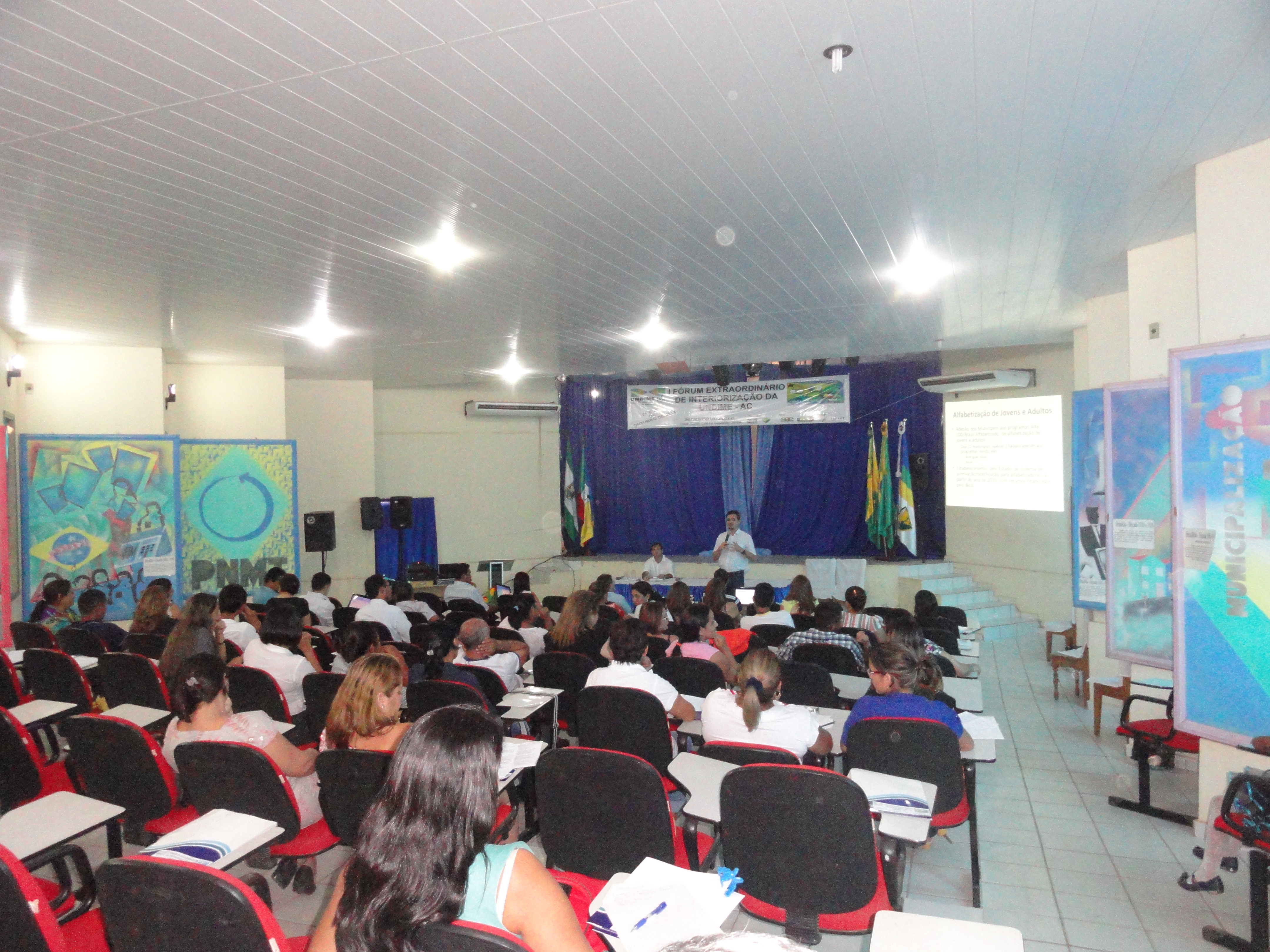 Secretários municipais de Educação participam de encontro em Brasileia