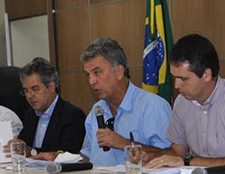Bancada federal, prefeitos e representantes do governo do Acre discutem a distribuição de mais de R$ 160 milhões em emendas