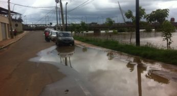 Rio já invade a rua Acre no Bairro da Base na capital