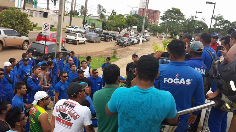 Trabalhadores da Fogás e Amazongás paralisam atividades em Rondônia