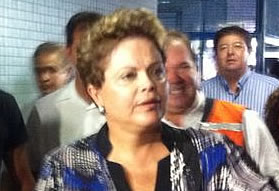 Presidenta Dilma participa de reunião no restaurante do aeroporto