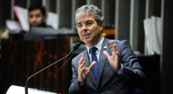 Jorge Viana parabeniza Médico que realizou primeiro transplante de fígado no Estado do Acre