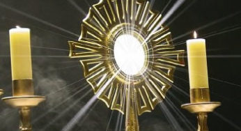 Procissão de Corpus Christi reúne multidão nas principais ruas de Rio Branco