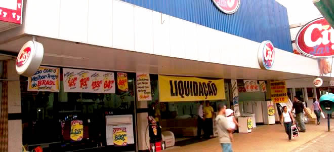 Dupla se passa por clientes e assalta loja da City Lar, na área central de Rio Branco