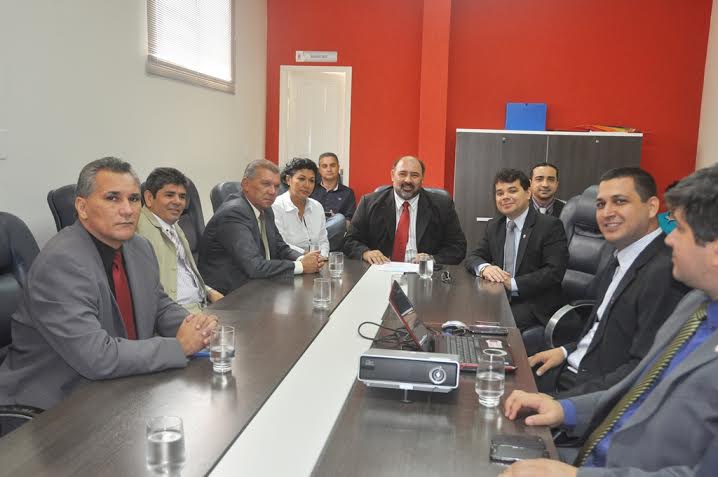 Procurador-geral do MPAC é recebido na Câmara Municipal de Rio Branco
