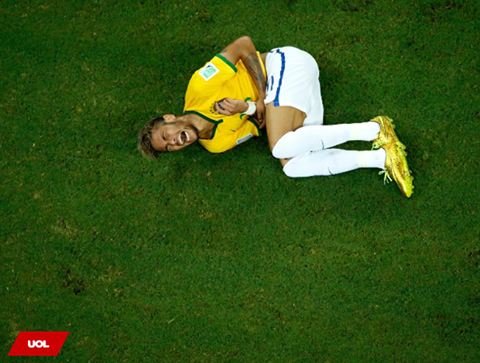 Neymar fratura vértebra e está fora da Copa do Mundo