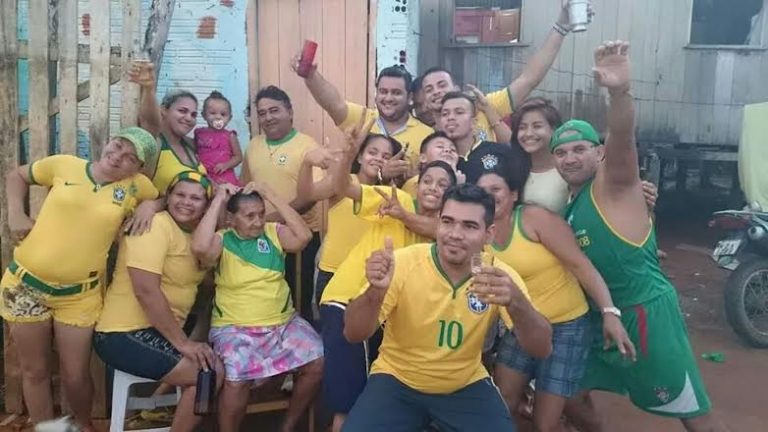 Internautas enviam fotos torcendo pelo Brasil; Participe!