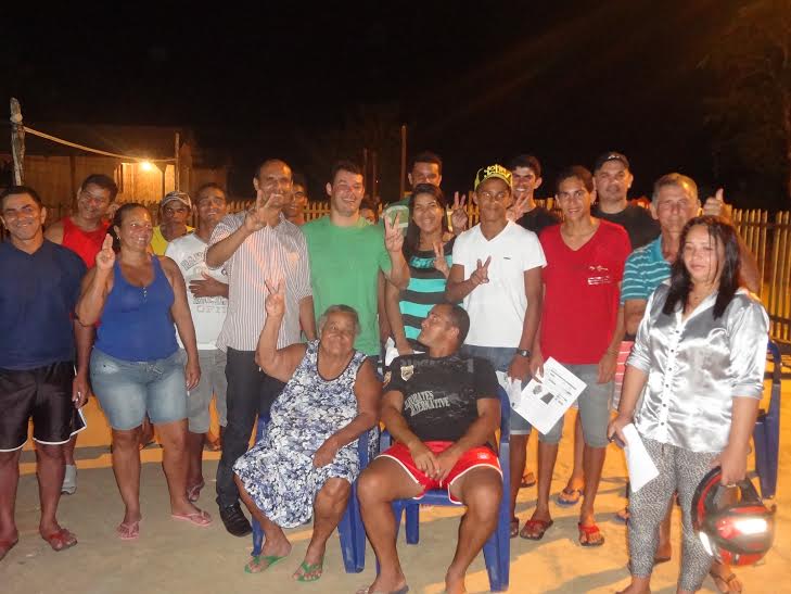 Roberto Duarte visita famílias no Ramal Igarapé da Onça