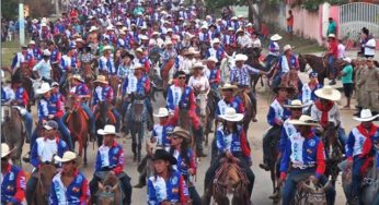 Cavalgada abre programação da AgroPurus em Sena Madureira