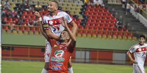 Desmotivado, Rio Branco joga contra o líder São Raimundo
