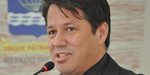 Artemio será o novo presidente e oposição terá suplência
