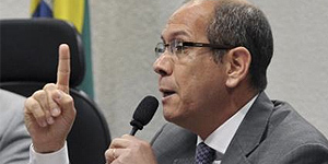 Anibal Diniz vai virar o segundo homem forte do Ministério das Comunicações de Dilma