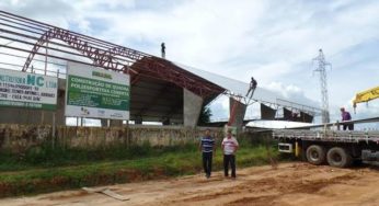 Mano Rufino vistoria obra na zona rural de Sena