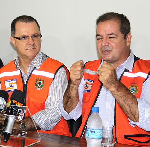 “O governo não recebeu nenhum real até agora”, diz Sebastião Viana durante visita do ministro Gabas