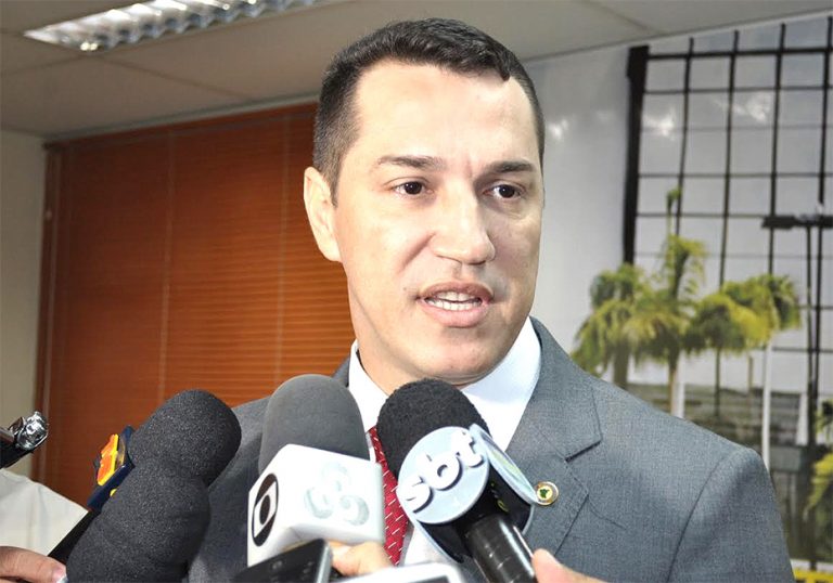 Ney Amorim defende cooperação para o combate à dengue em Cruzeiro do Sul