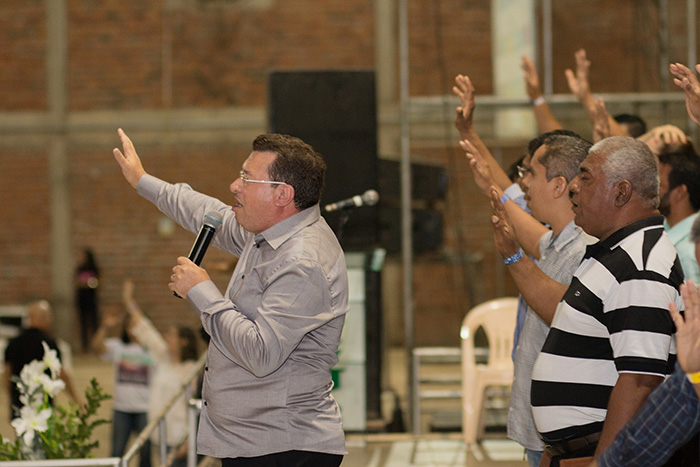Catedral Batista do Bosque sedia Congresso Estadual do G12 e reúne mais de 2 mil líderes evangélicos