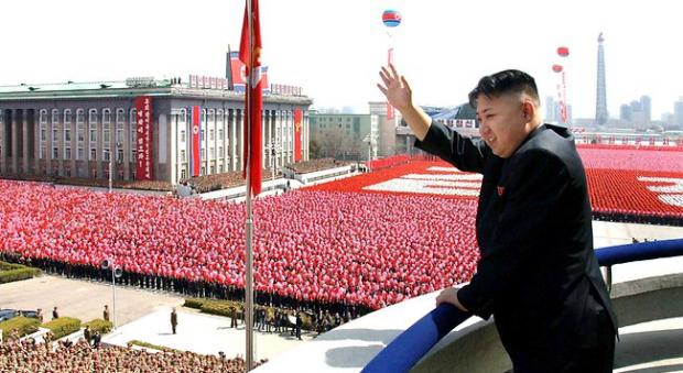 Coreia do Norte atrasa relógio em meia hora para fixar sua própria hora oficial