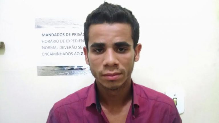 Jovem é preso com smartphones  roubados da loja da Móveis Gazin