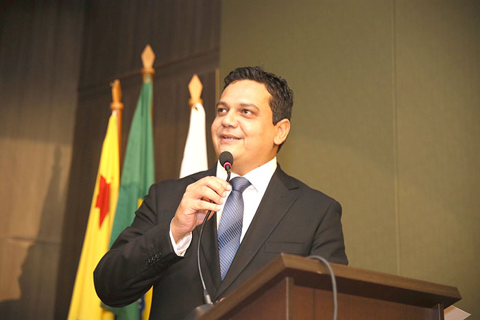 Durante solenidade, Marcos Vinicius é empossado na presidência da OAB por mais três anos