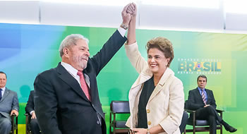 Dilma mantém rotina em dia de decisão sobre impeachment