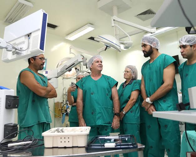 Gemil Júnior e Sebastião Viana entregam um dos mais modernos centros de neurocirurgia do Brasil