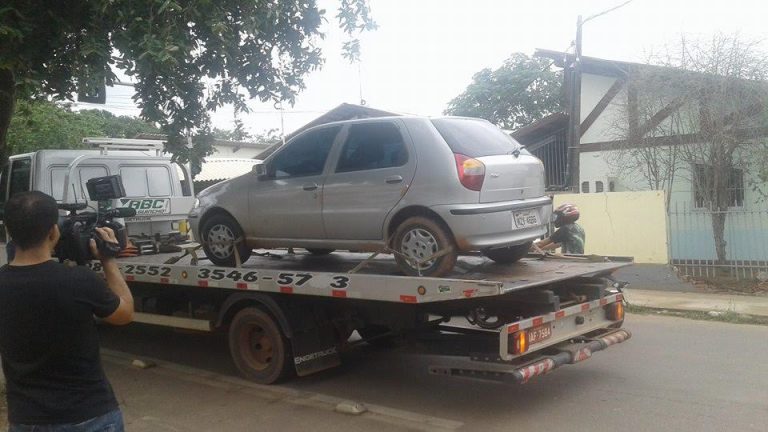 Veículo roubado no bairro Belo Jardim é recuperado no Calafate