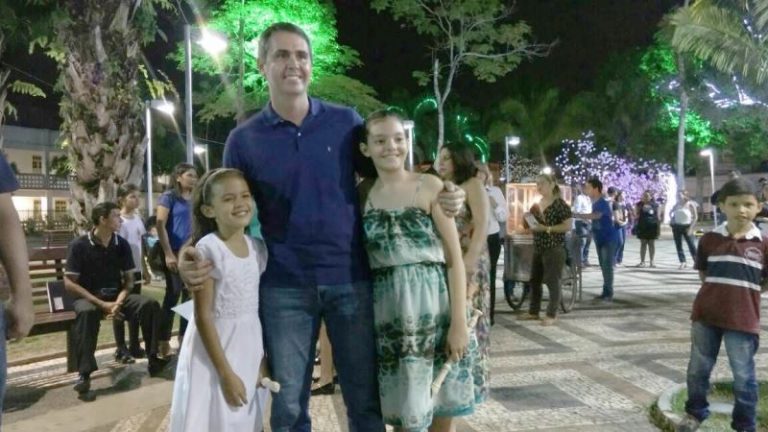 Marcus Viana lança iluminação de Natal em Rio Branco