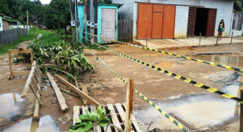 Moradores de CZS bloqueiam rua em protesto contra buracos e reclamam de negligência da prefeitura