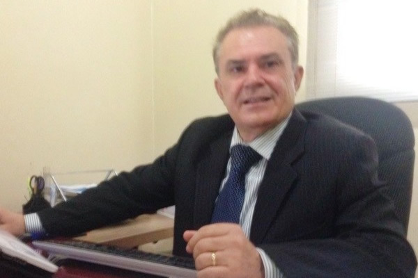 Conselheiro de Bocalom defende várias candidaturas pela oposição: “toda unanimidade é burra”