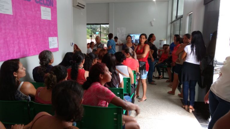 Mulheres idosas esperam até um ano para conseguirem consulta no Cecon da capital