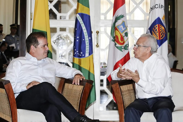 Em encontro no Palácio Rio Branco, Sebastião conversa com embaixador do Peru sobre intercâmbio com o AC