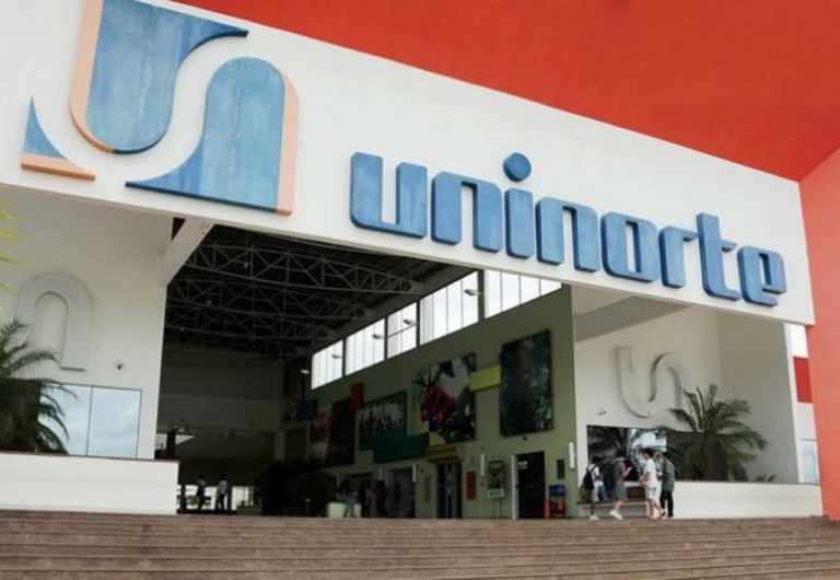 Uninorte é condenada a pagar a ex-aluno R$ 4 mil por cobrar dívida de R$ 30