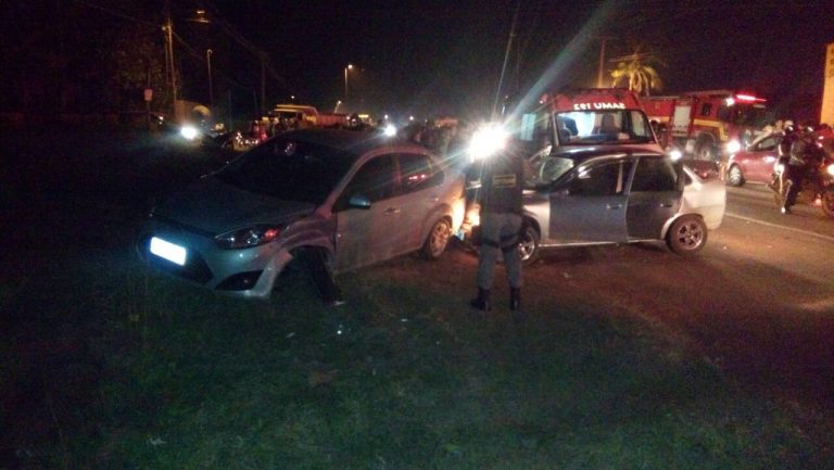 Motorista supostamente embriagado provoca acidente grave na AC-40, no Vila Acre