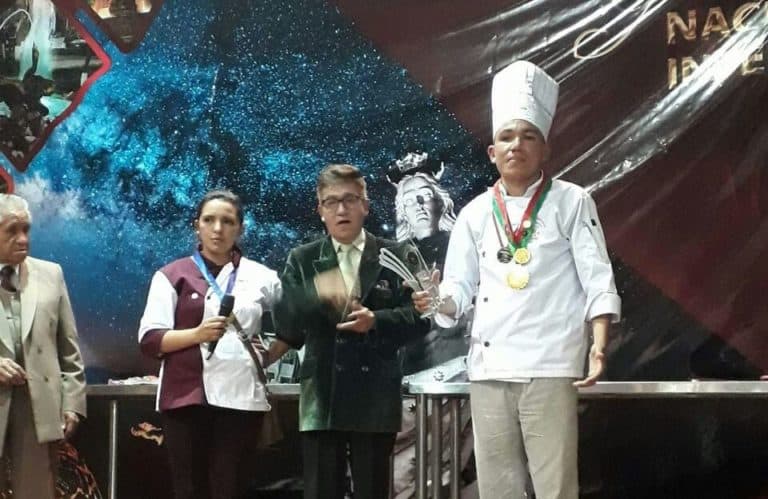 Chef acreano representa o Brasil em congresso internacional de culinária indígena e volta com troféus e medalhas