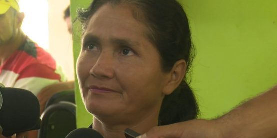 Mãe entrega filho que assaltou professores e barqueiro no Rio Juruá, em Cruzeiro do Sul