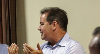 Em período eleitoral, governador dá “uma pausa” em seus atos oficiais