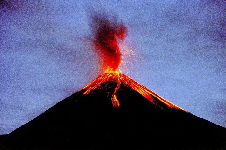 Vulcões podem ajudar no resfriamento da Terra