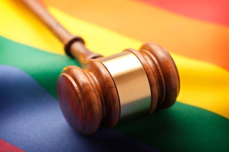 Esporte e direito à identidade de gênero: as iniciativas legislativas homotransfóbicas