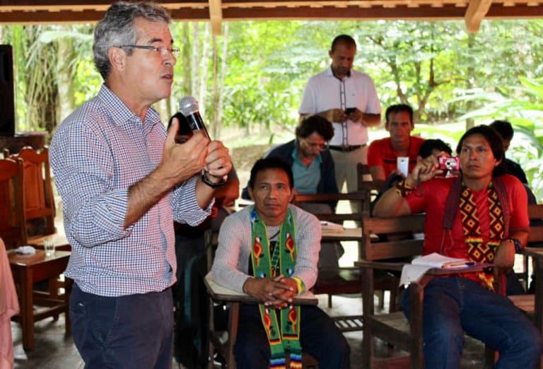 Jorge Viana alerta lideranças indígenas sobre o perigo de retrocesso das conquistas