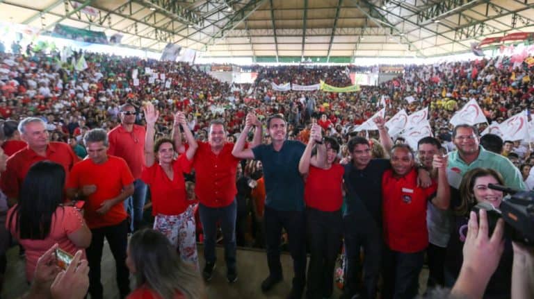 Marcus Viana é apresentado oficialmente como candidato a governador em evento marcado por ataques a oposição