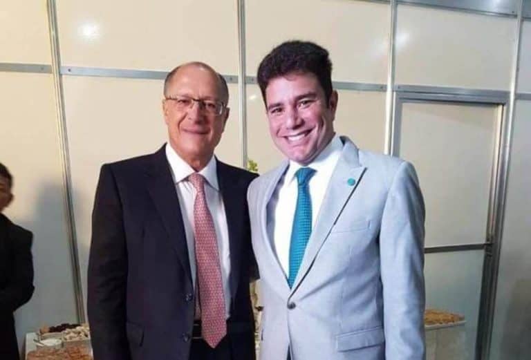 Com apoio do Centrão,  Gladson terá apenas Alckmin no palanque presidencial