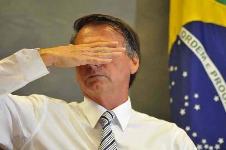 TSE investiga campanha de Bolsonaro